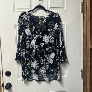 Large black with white floral sleeved top